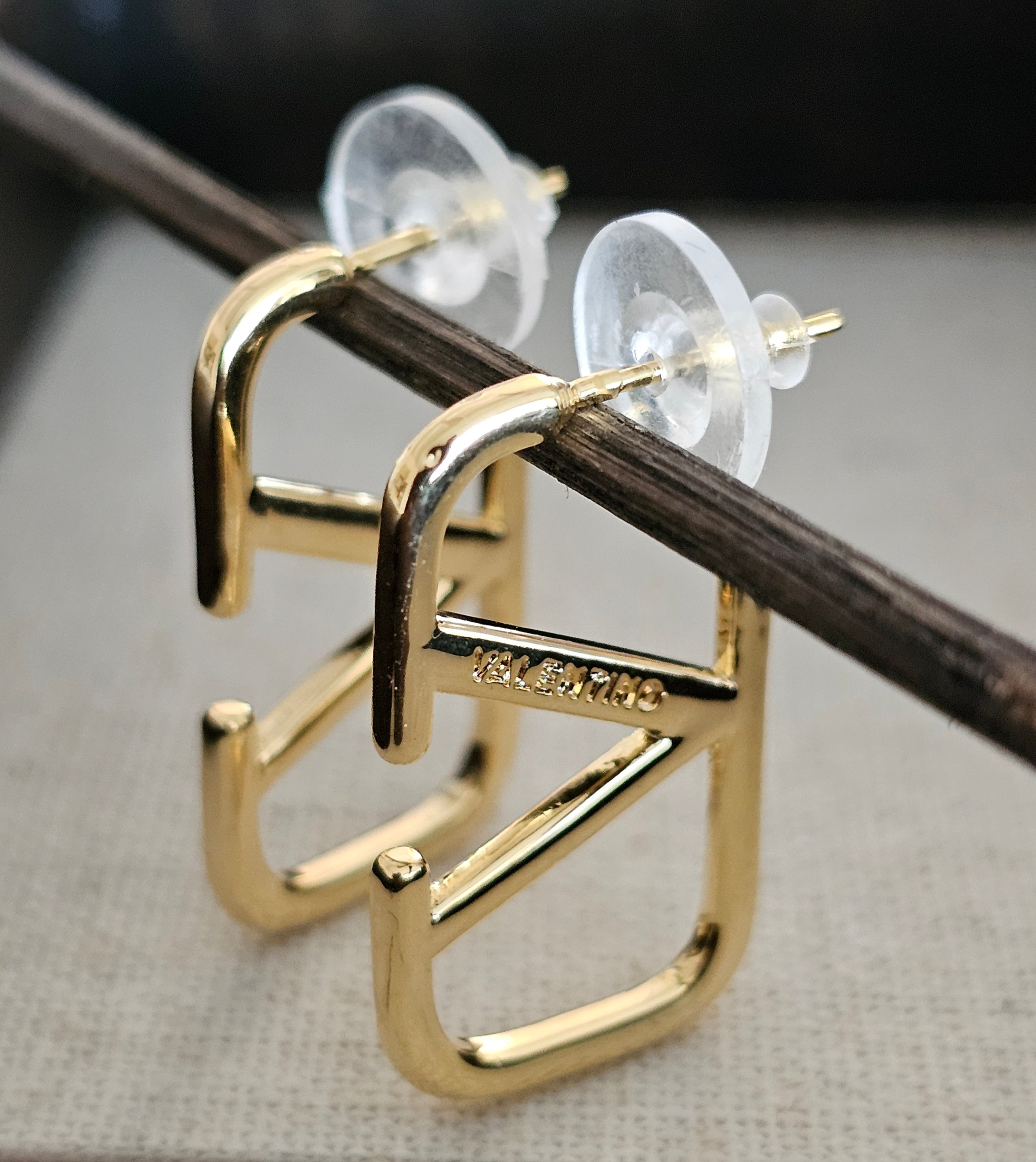 Valentino basic Rectangle hoops