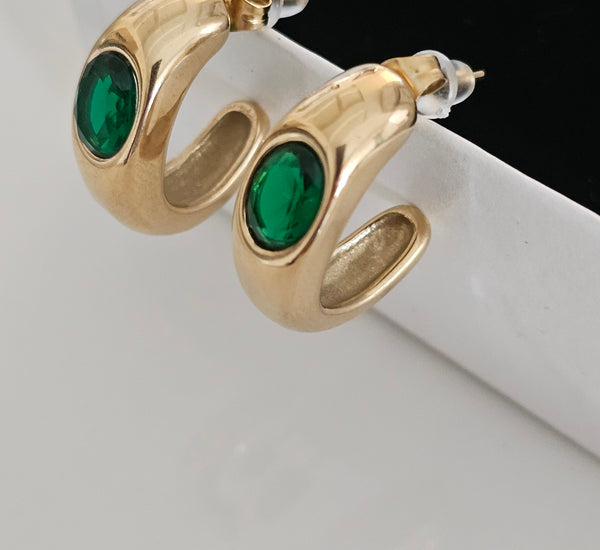 Green stone earring