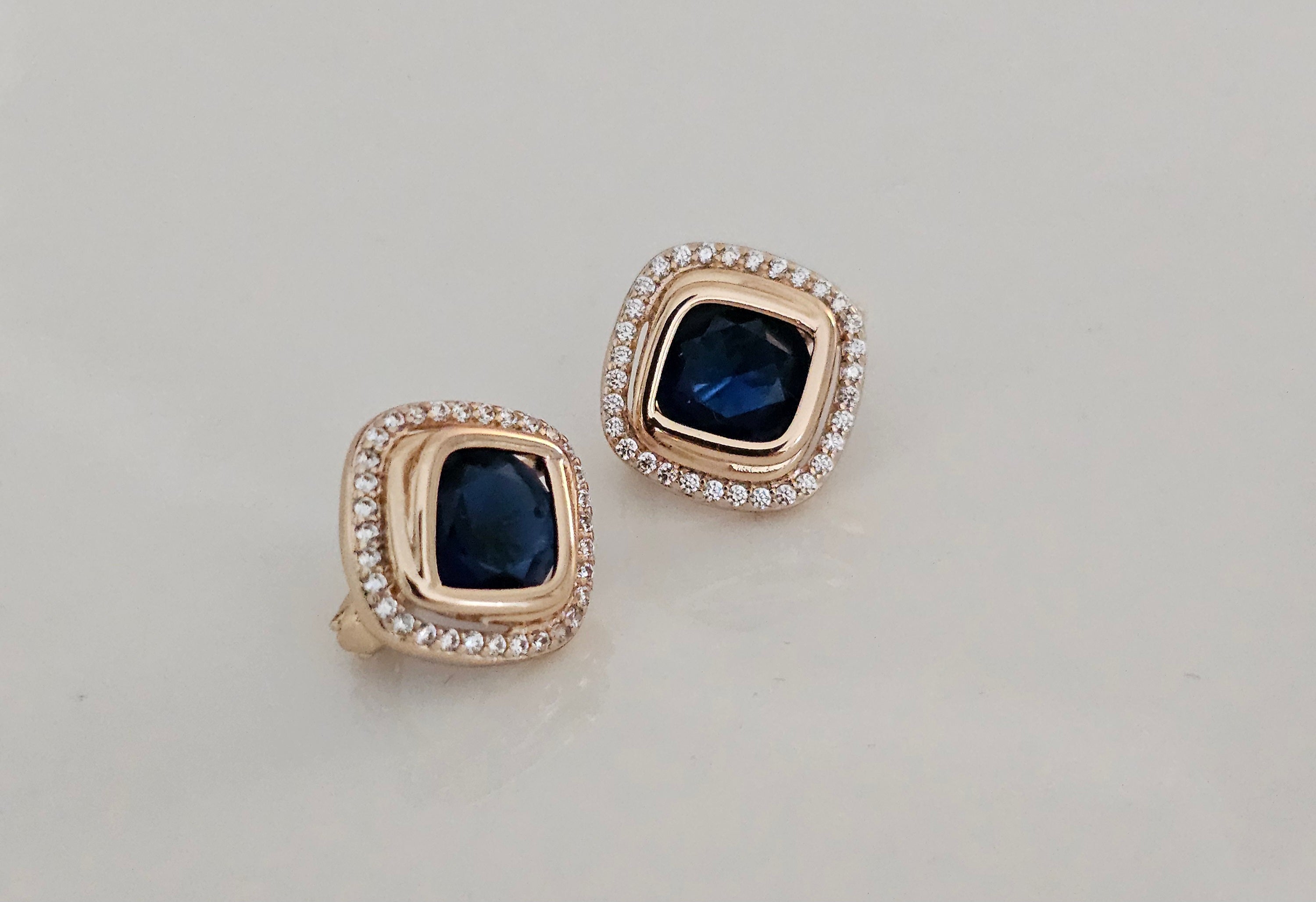 Sapphire daily wear zircon tops