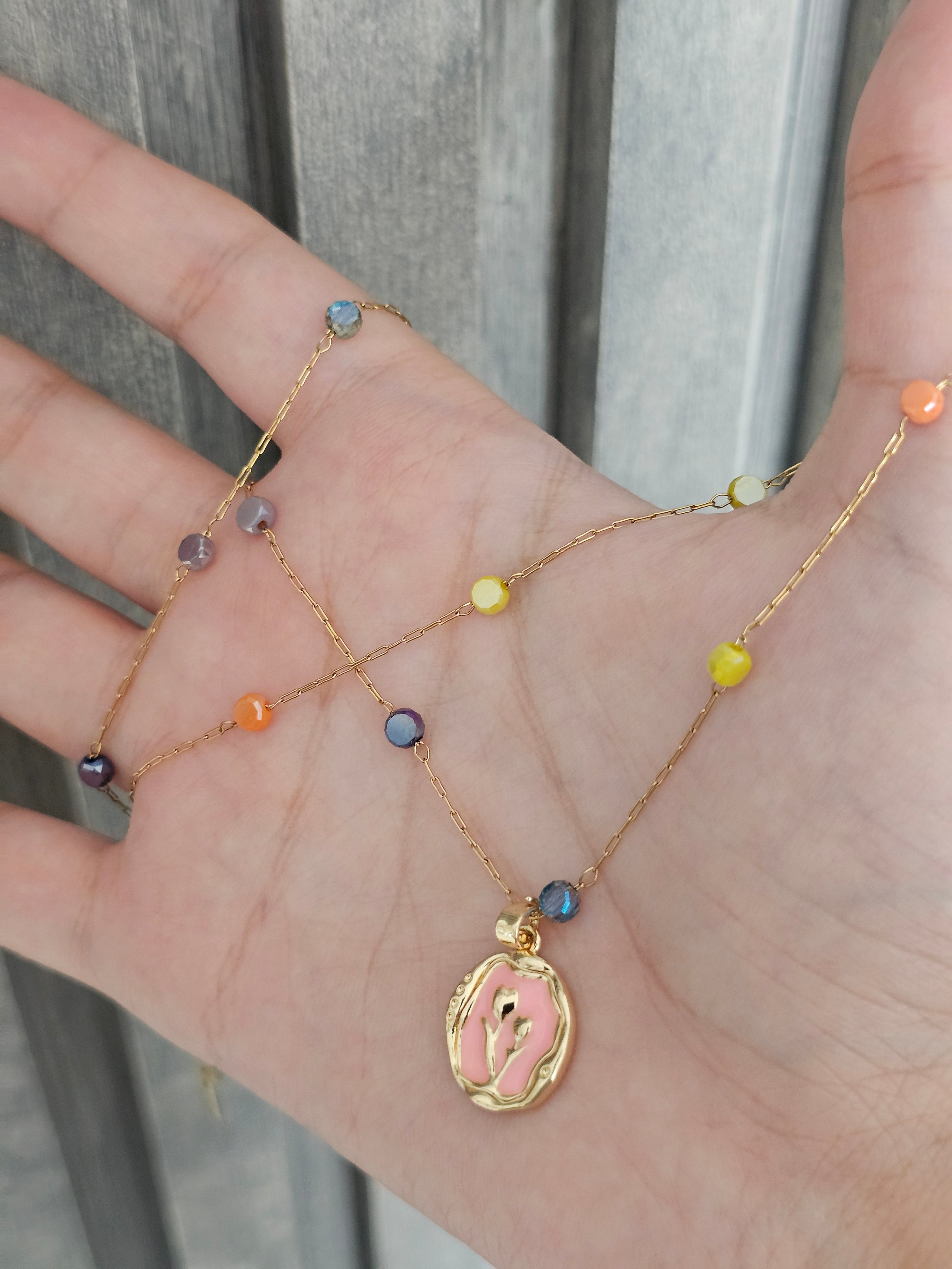 Multicolor bead necklace