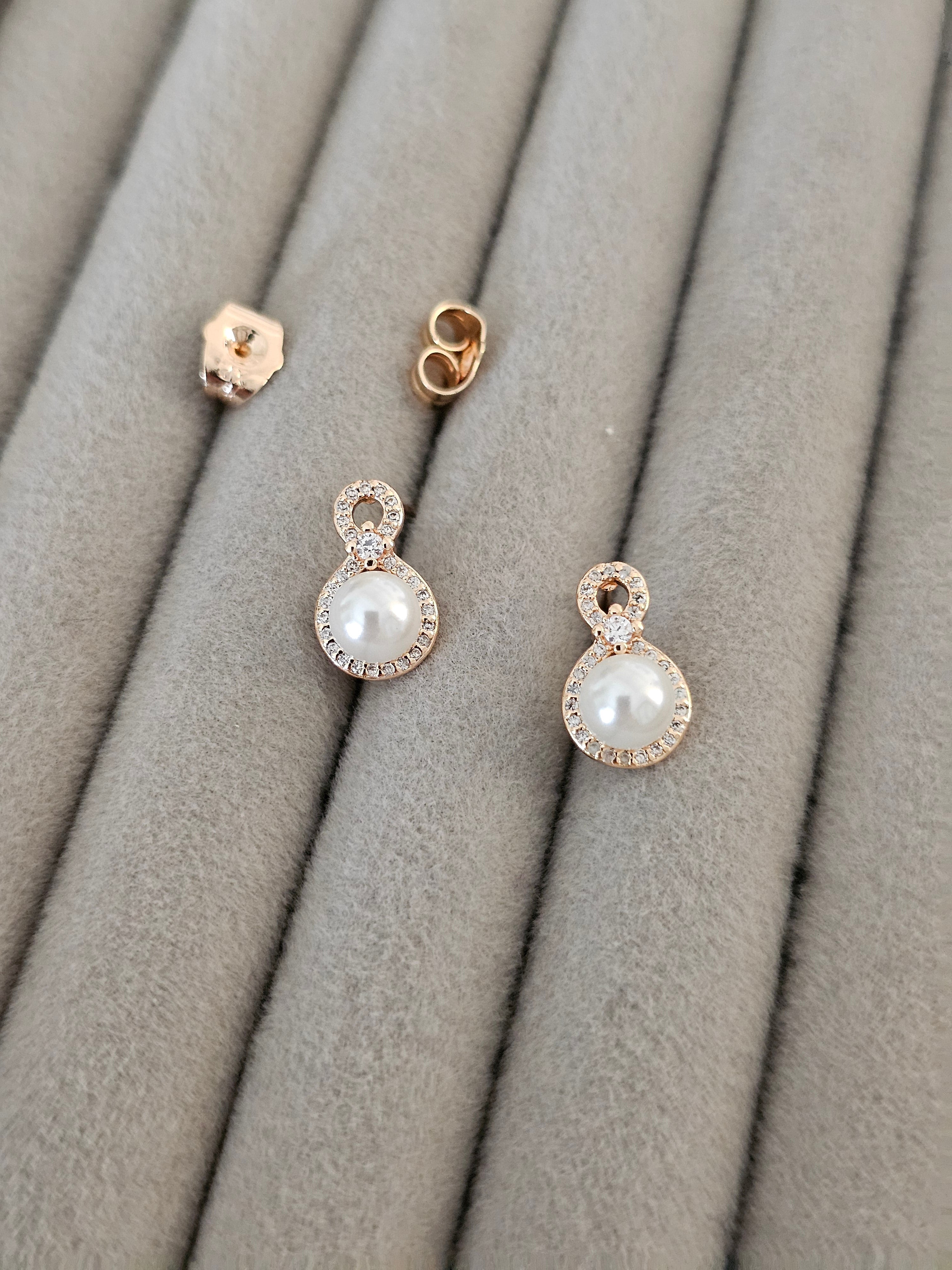 Tiny pearl tops ( suitable for kids and teens)