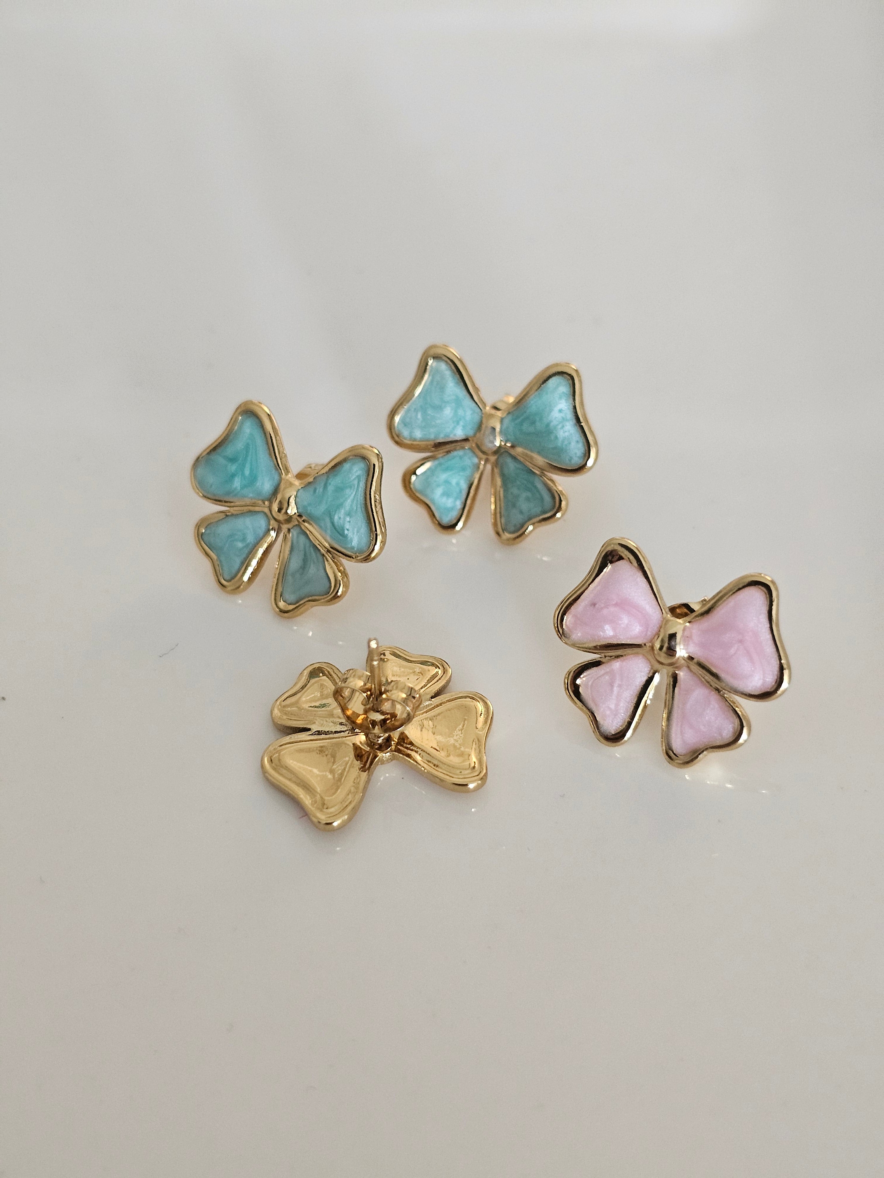 Fancy bow tops