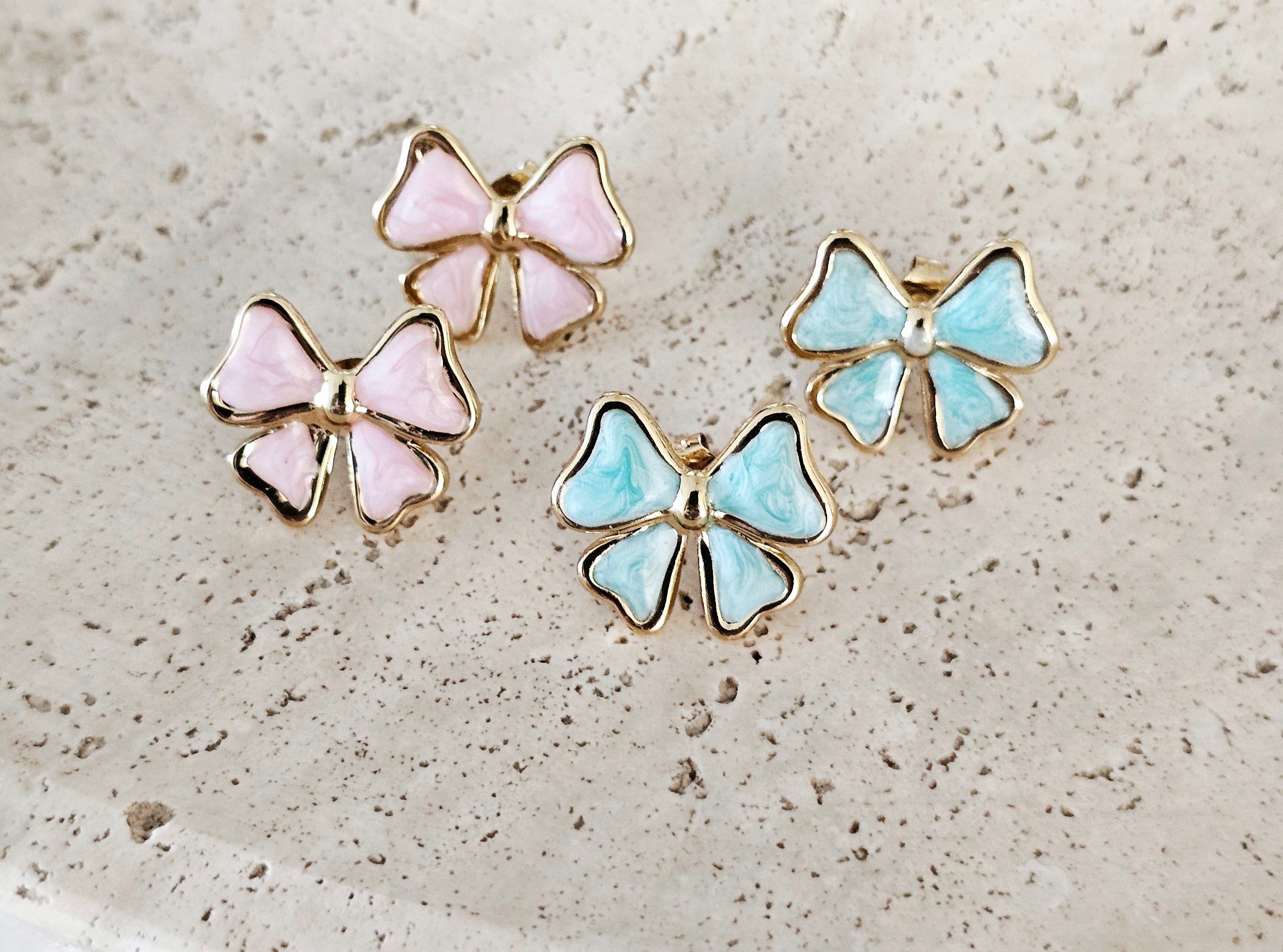 Fancy bow tops
