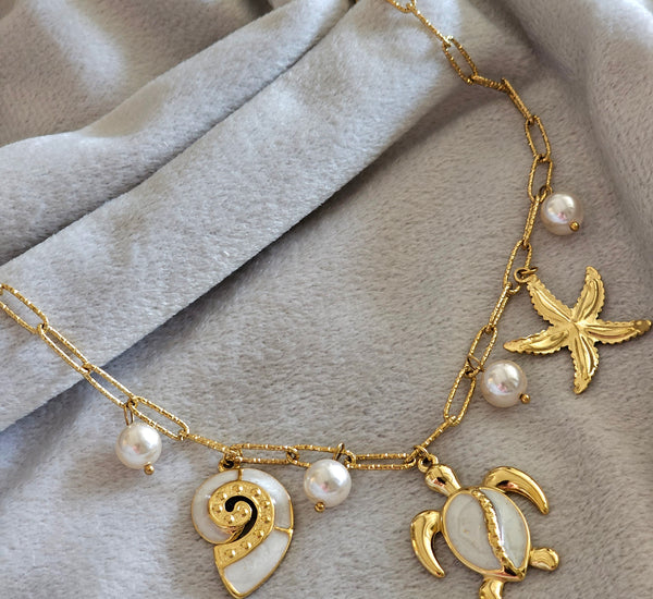 White marble shell necklace