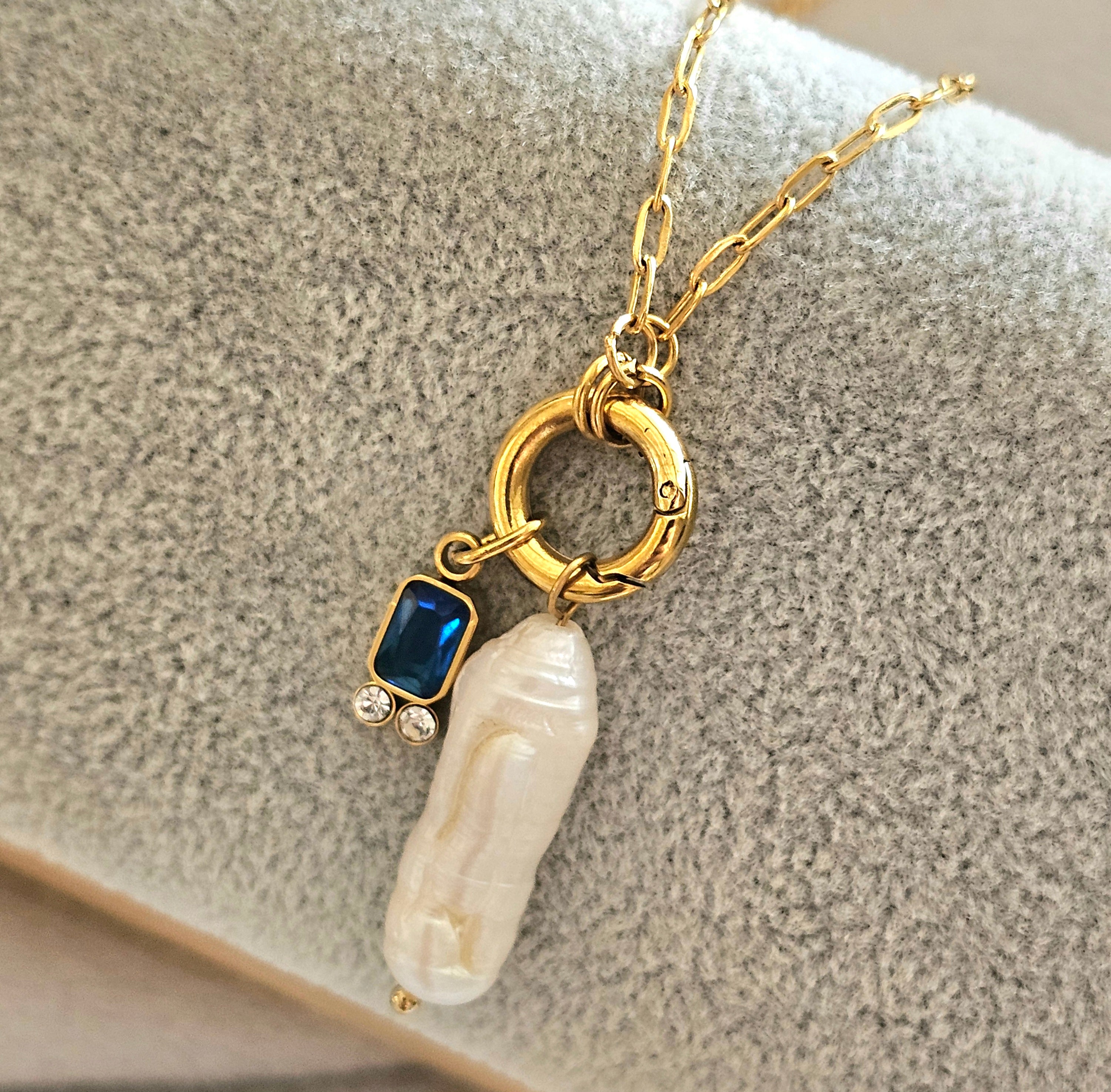 Turquoise long pearl necklace