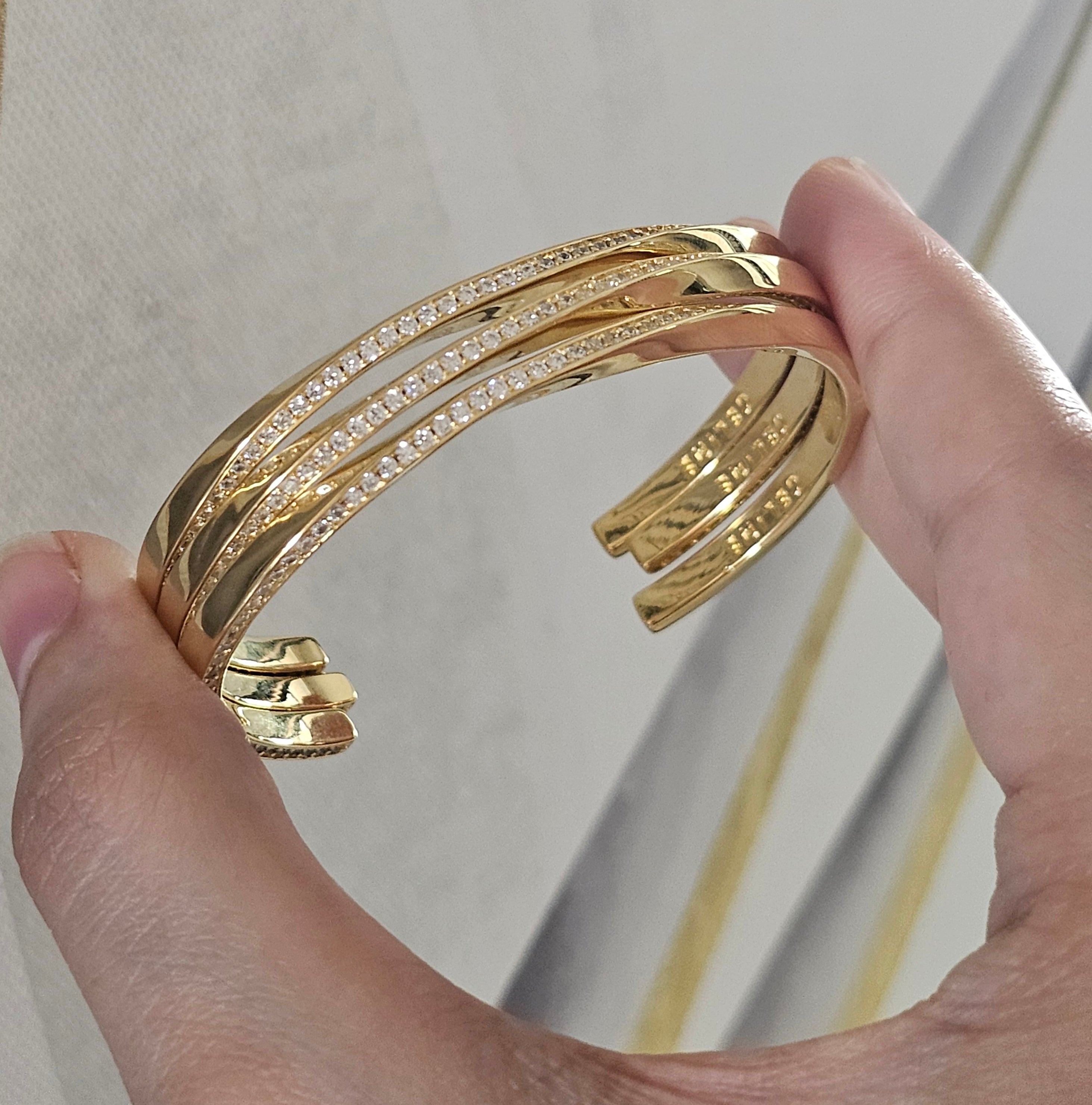 Celine xsmall bangle ( suitable for xsmall and small wrists)