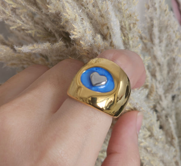 Blue Chunky heart ring