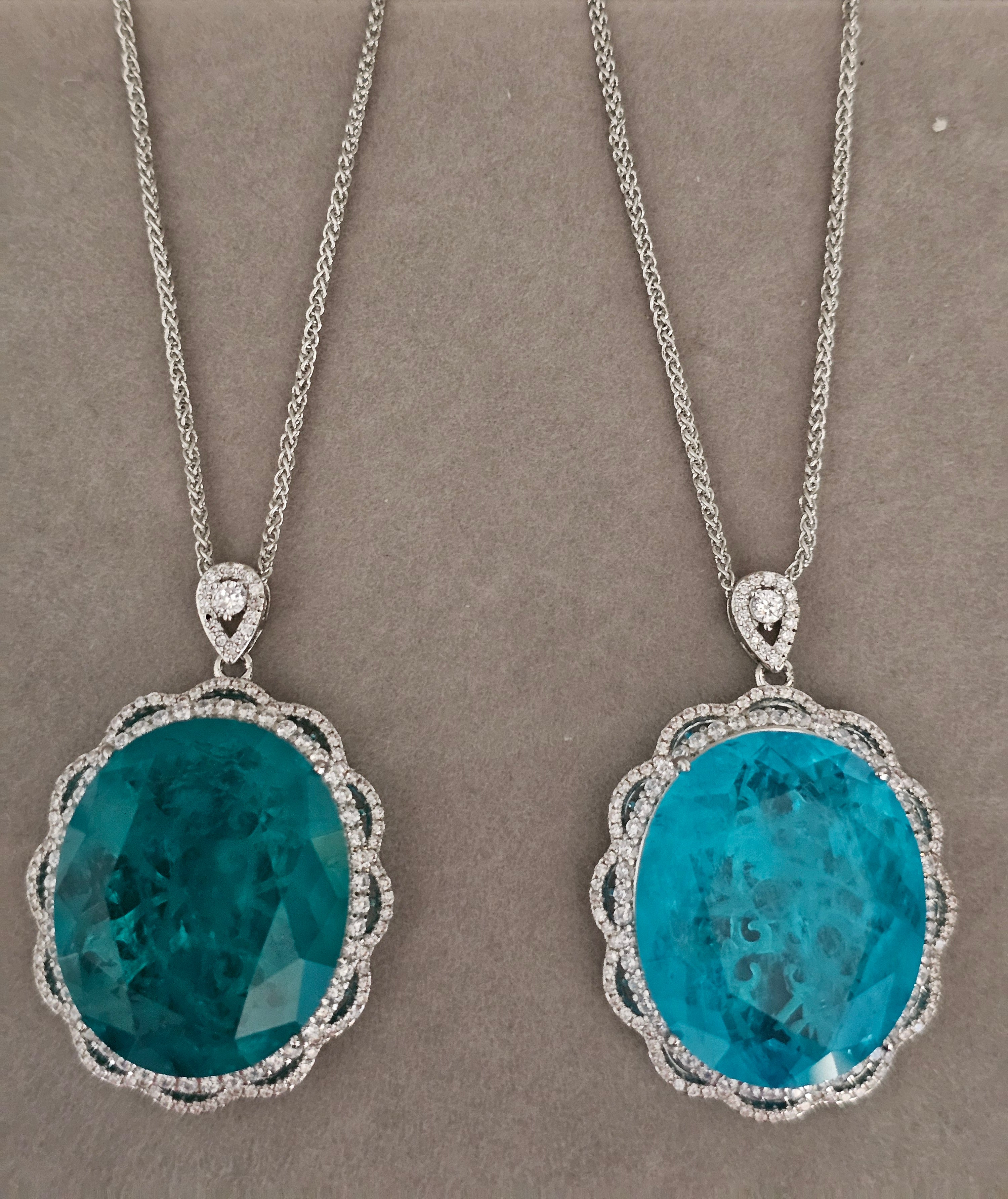 Sea blue sworaski pendant necklace ( high quality)