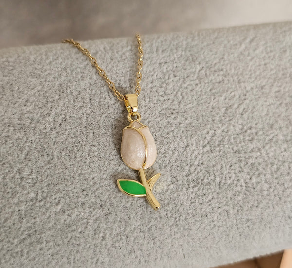 Tulip necklace