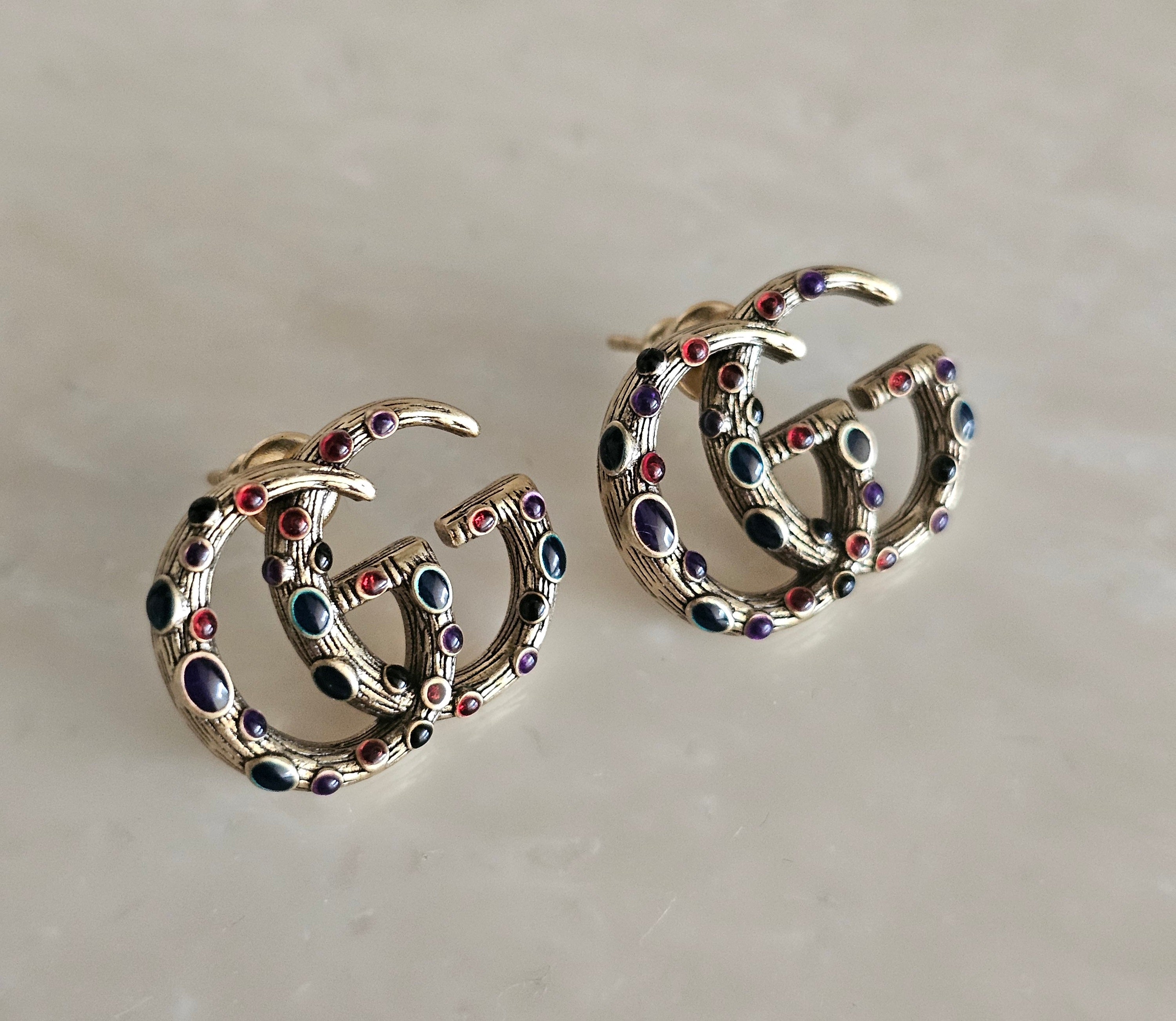 Gucci multicolor logo tops