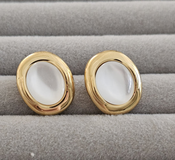 Oval Chunky pearl tops