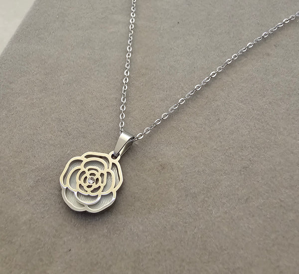 Flower pendant