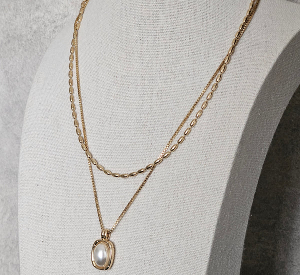 Gold bead/pearl necklace - Clauthentic By Wardah