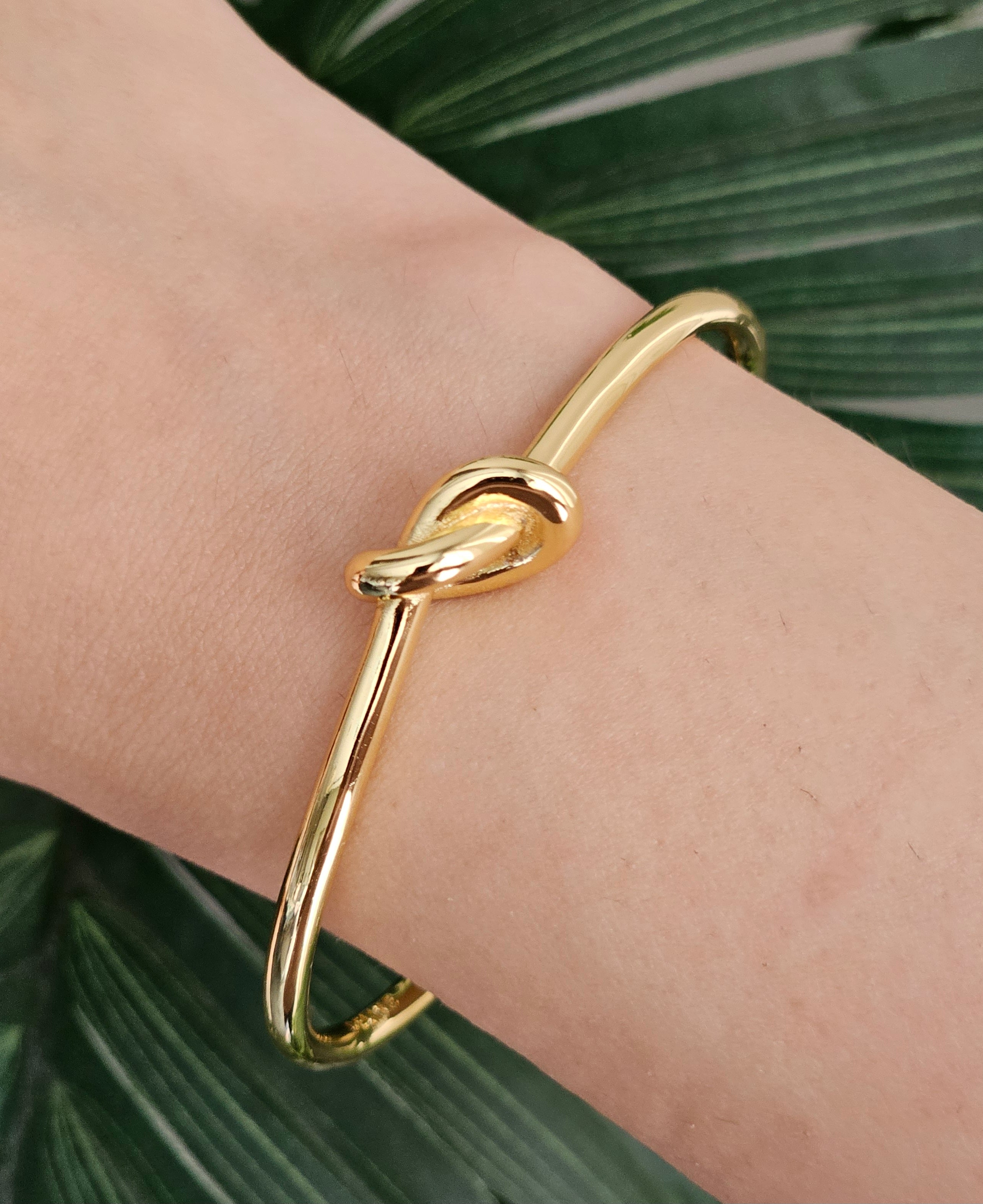 Celine knot bangle