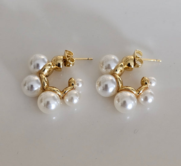 Celine round pearl hoops