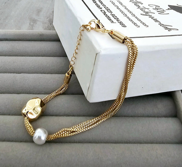 3 lined pearl bracelet