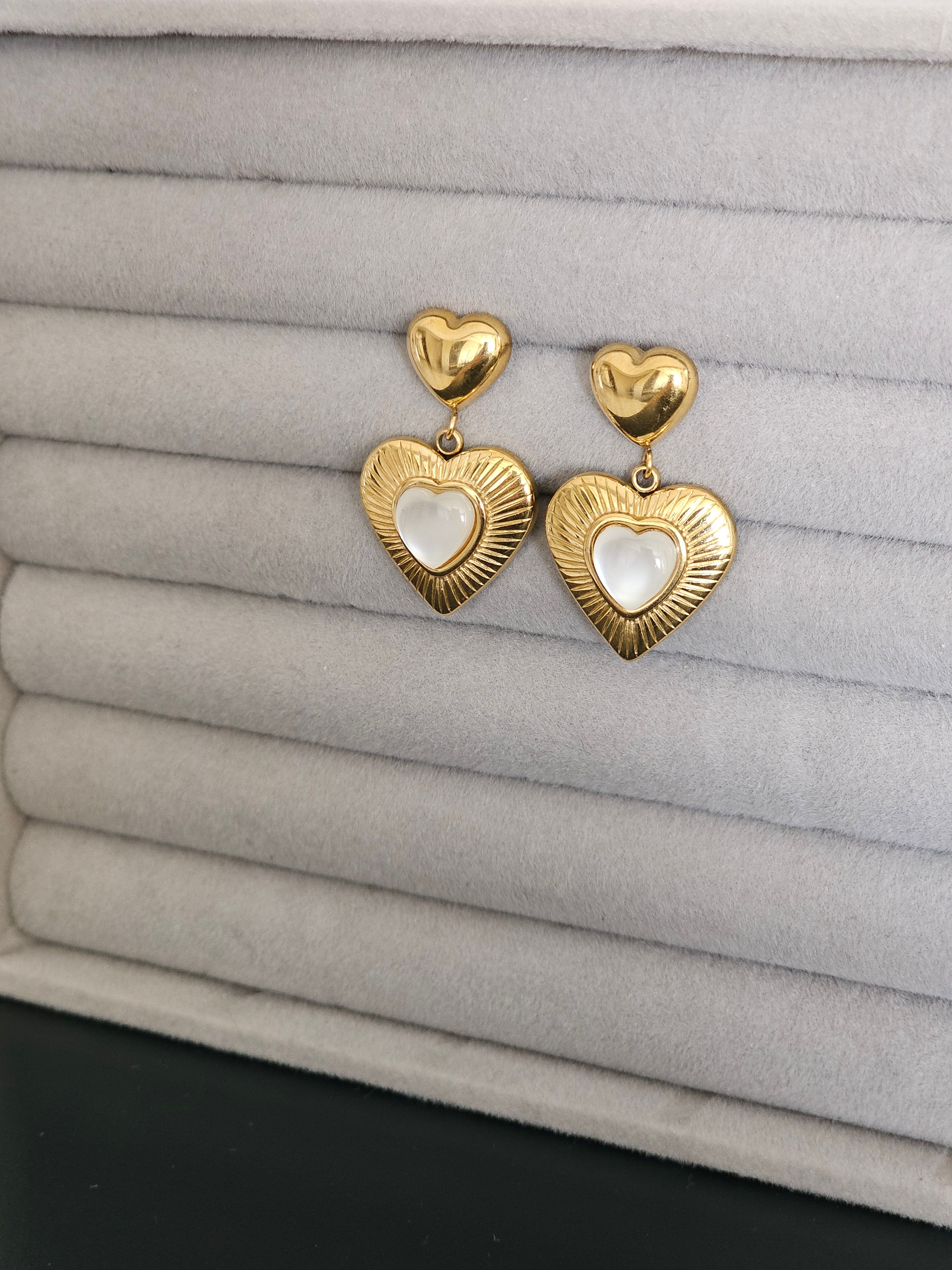 Heart earings with pearl