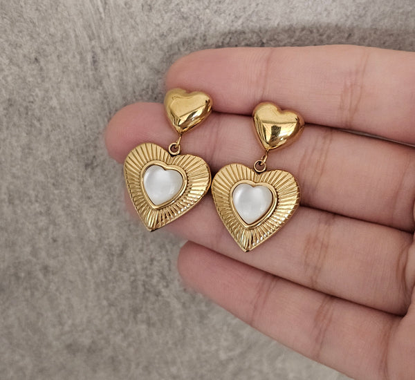 Heart earings with pearl