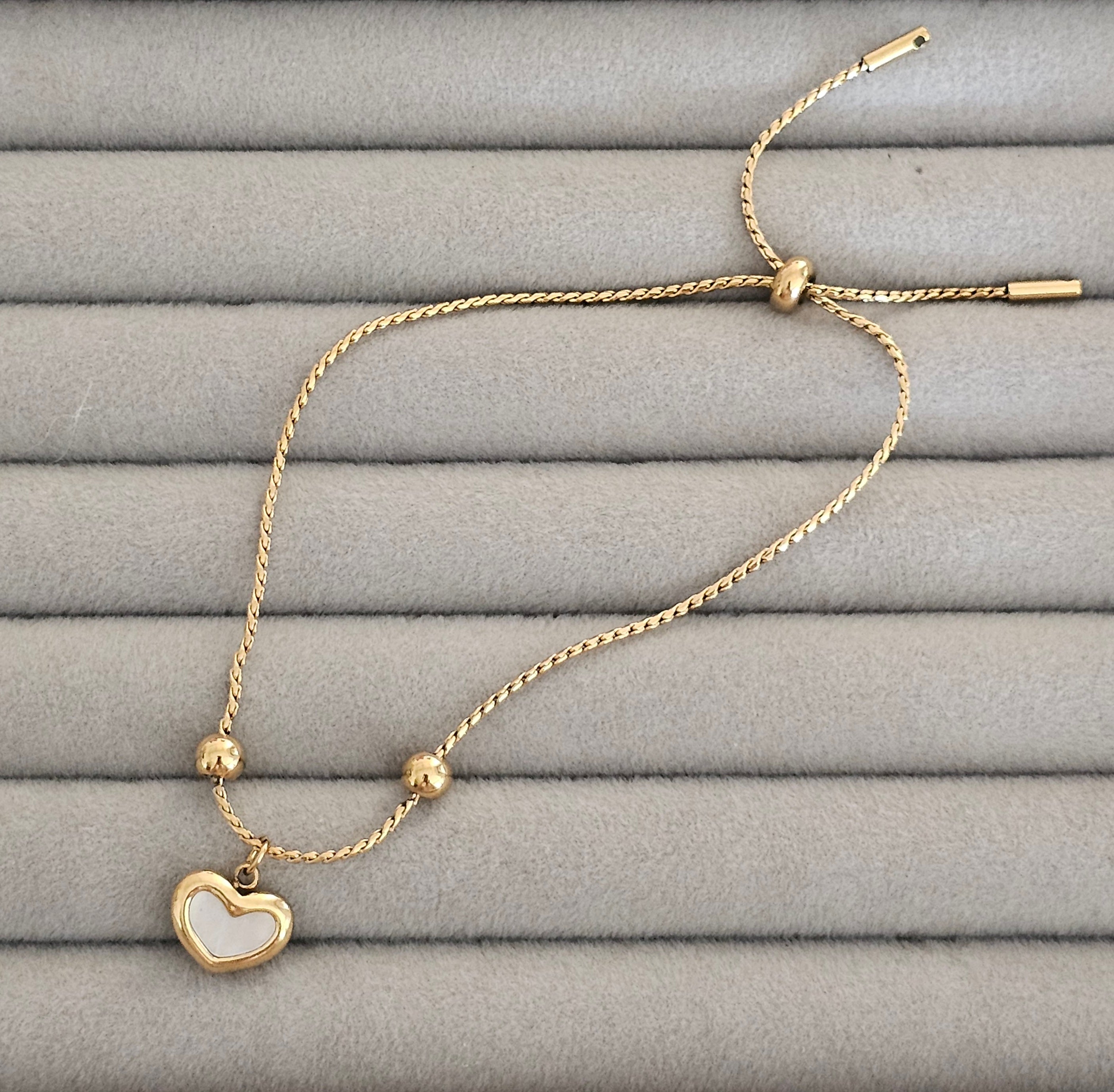 Small heart pearl bracelet