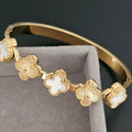 Five clover/pearl bangle