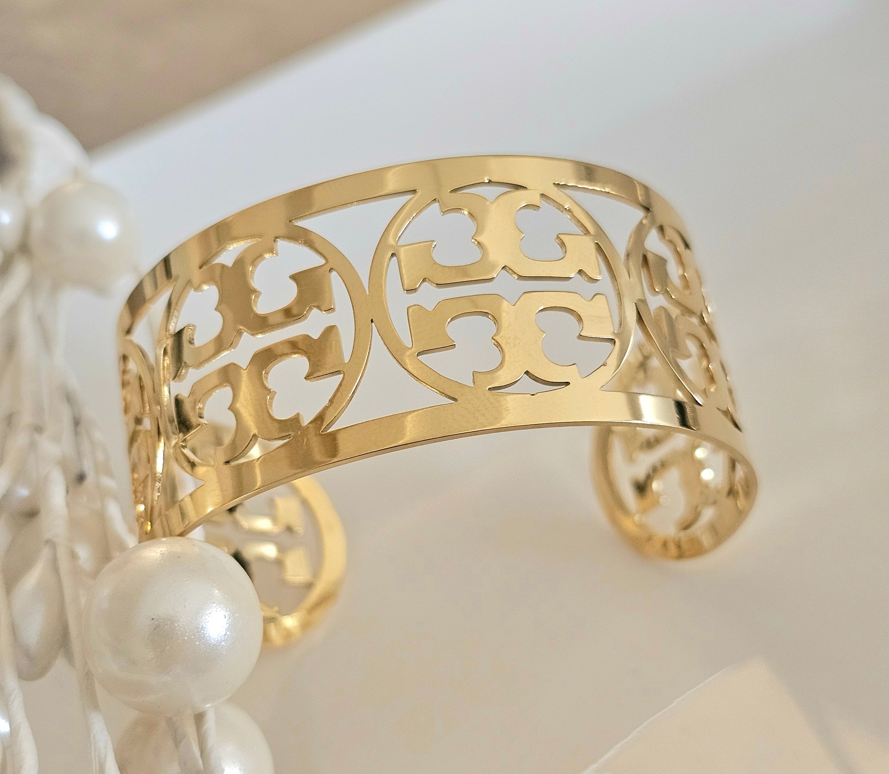 Tory thick logo cuff bangle