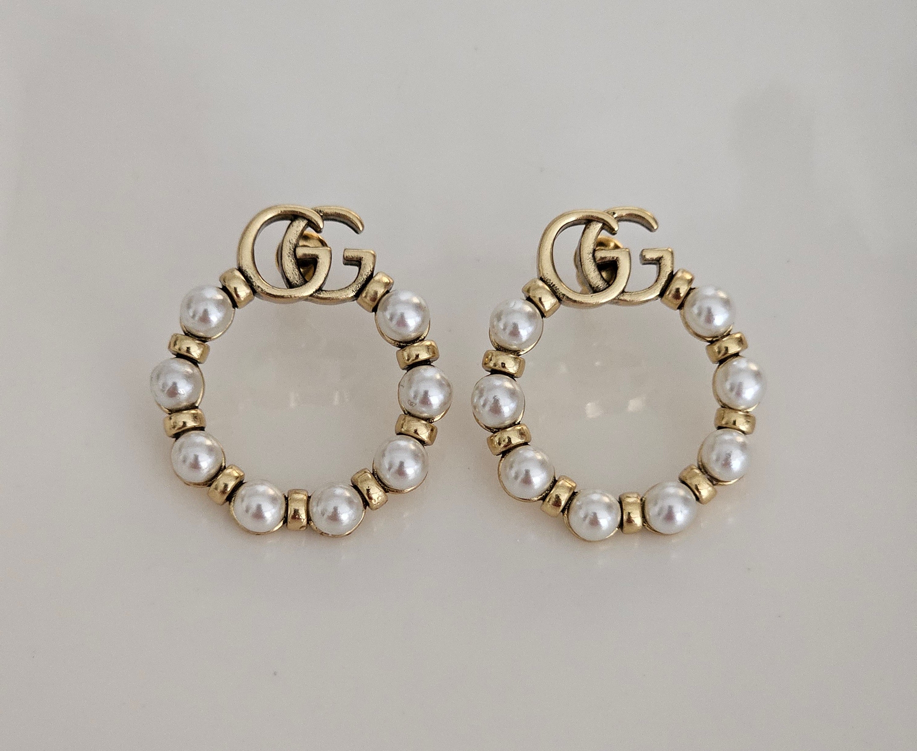 Gucci pearl gold round earings