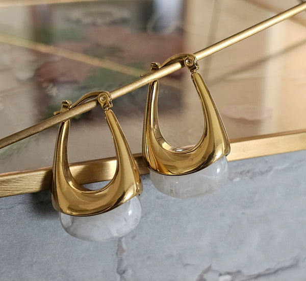 Grey/pearl earings - Clauthentic By Wardah