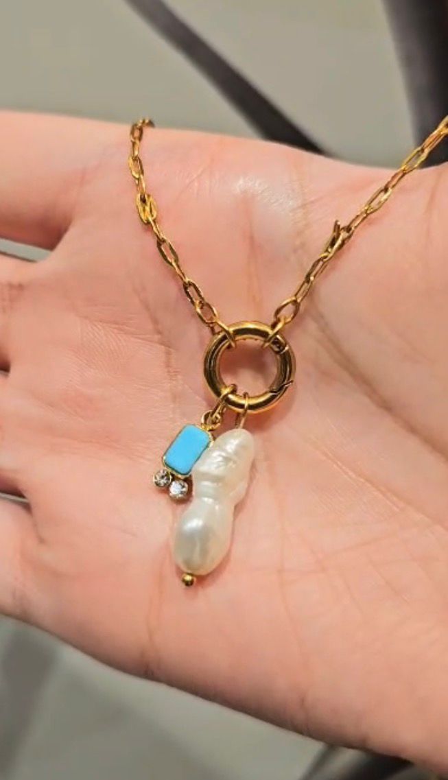 Blue long pearl necklace